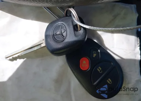 2006 Toyota Sienna Le from USA, damaged, VIN 5TDZA23C46S532007